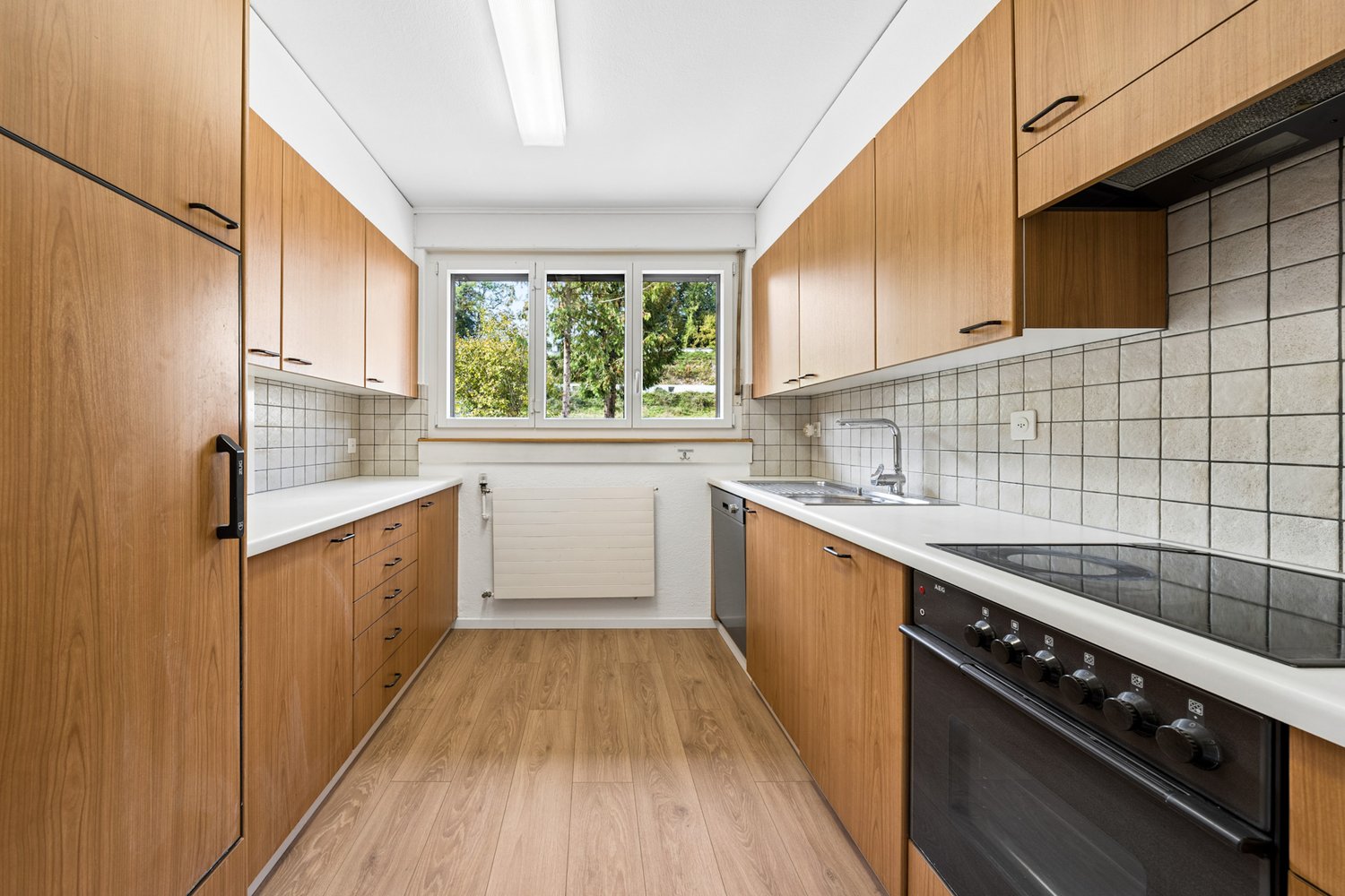 3890m² commercial