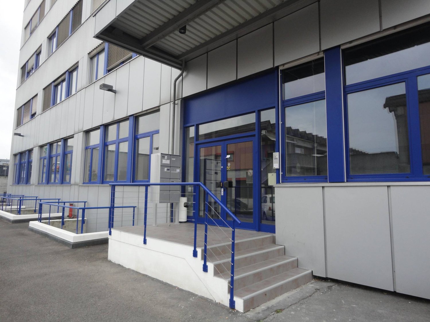 27m² office, Foto 1 von 4
