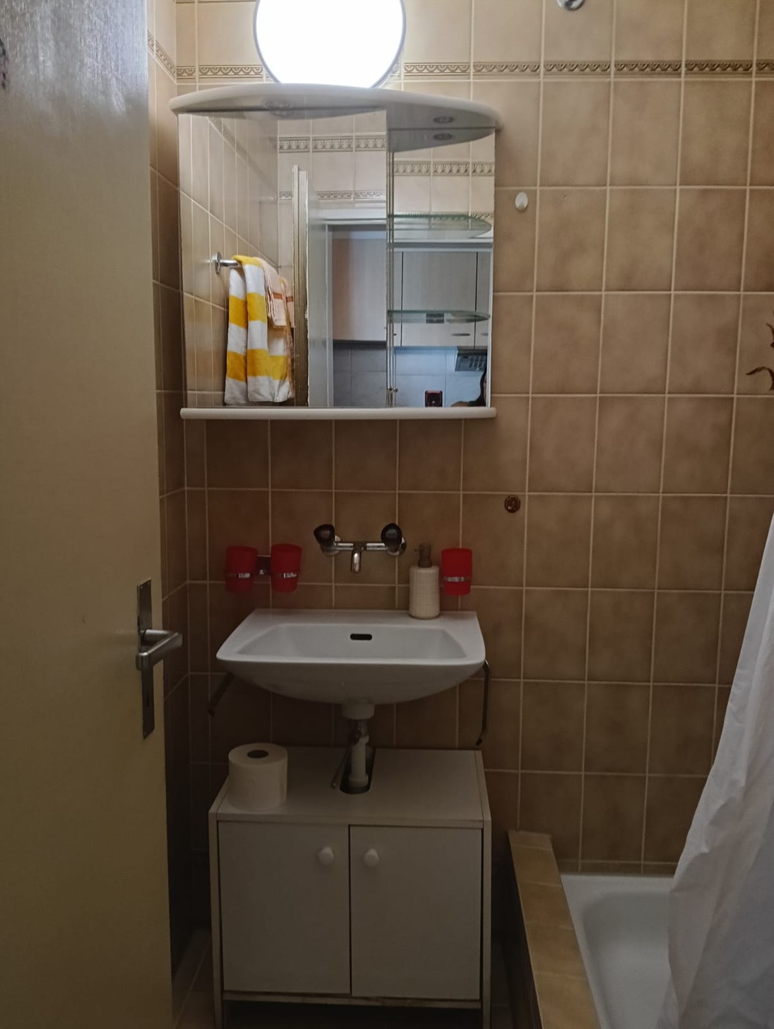 1 room apartment, Foto 4 von 4
