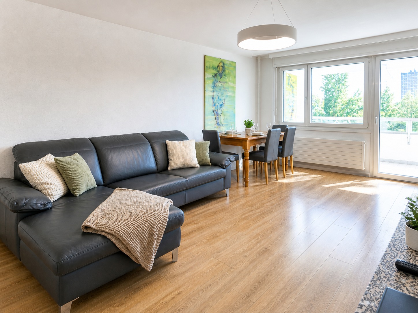 Möblierte 2 ½ Zimmer Wohnung, Foto 2 von 10