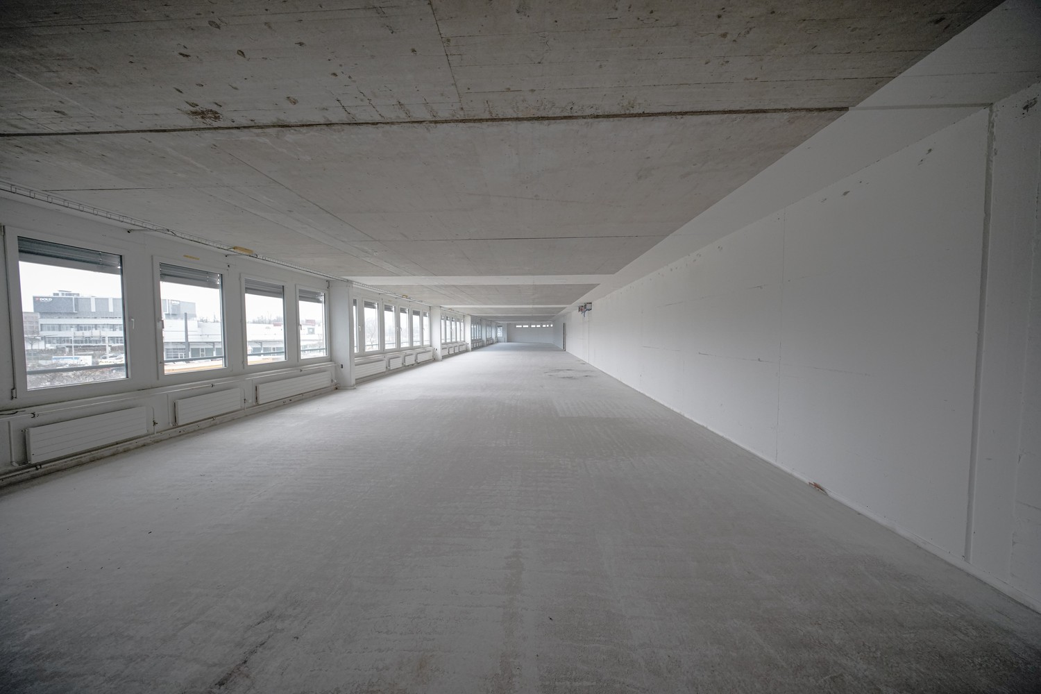 282-1025m² ufficio