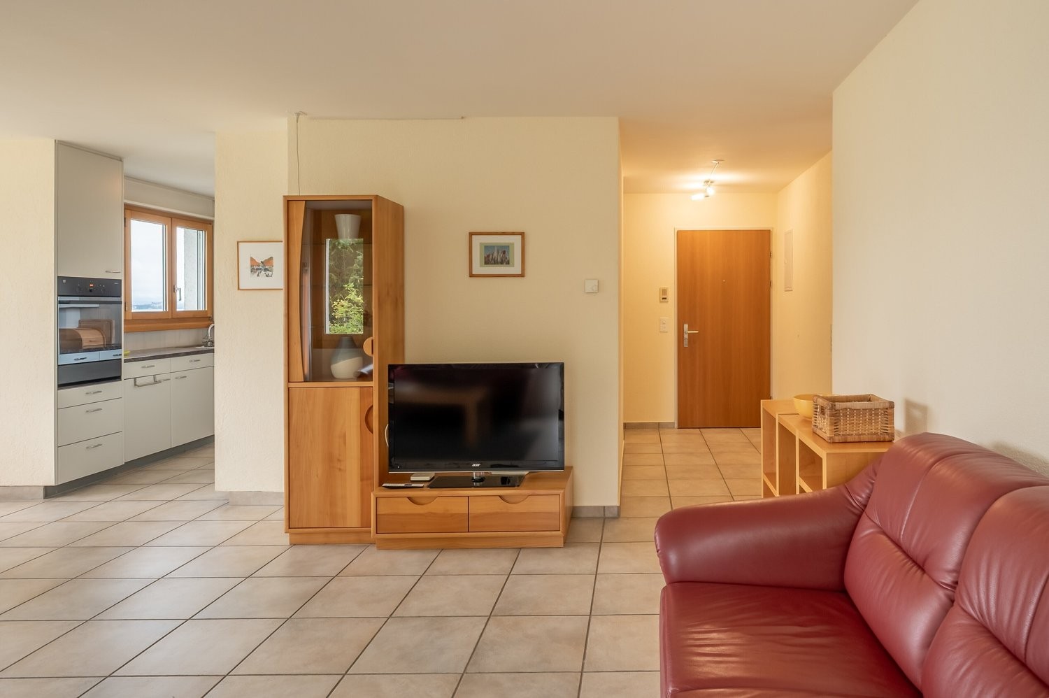 Appartamento arredato di 3 ½ locali, foto 2 di 10