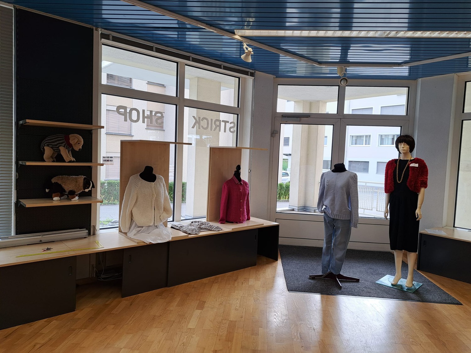 54m² commercial