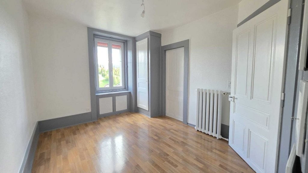 4-Zimmer-Wohnung