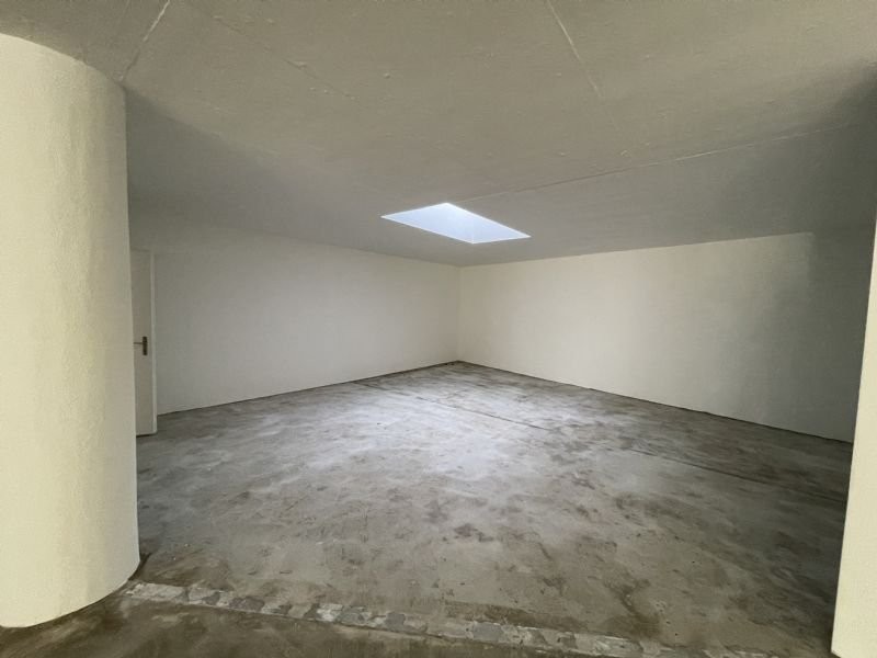 260m² commercial