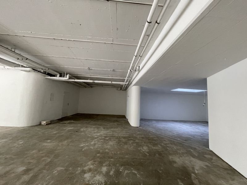 260m² commercial