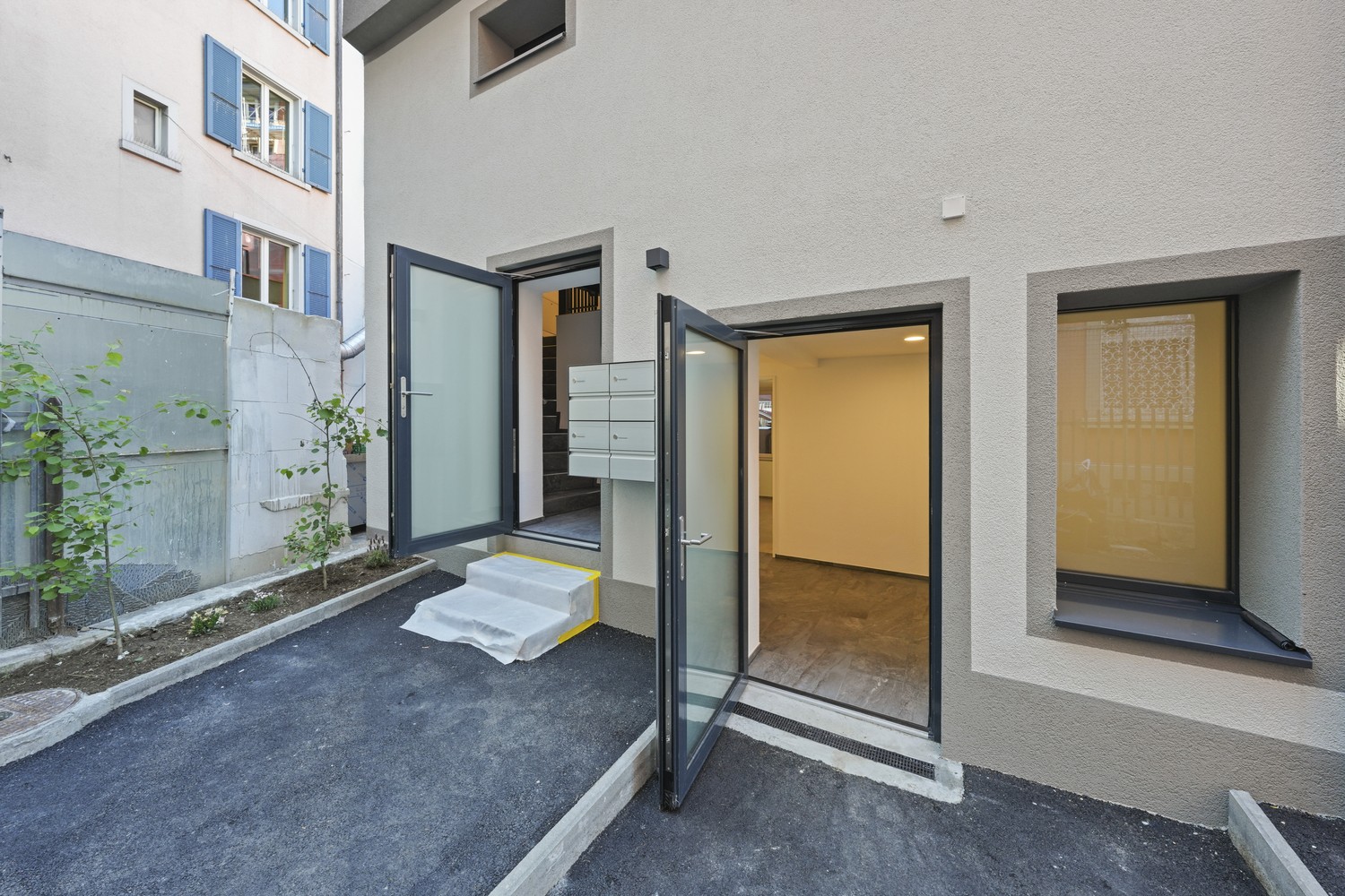 100m² commercial, Foto 1 von 10