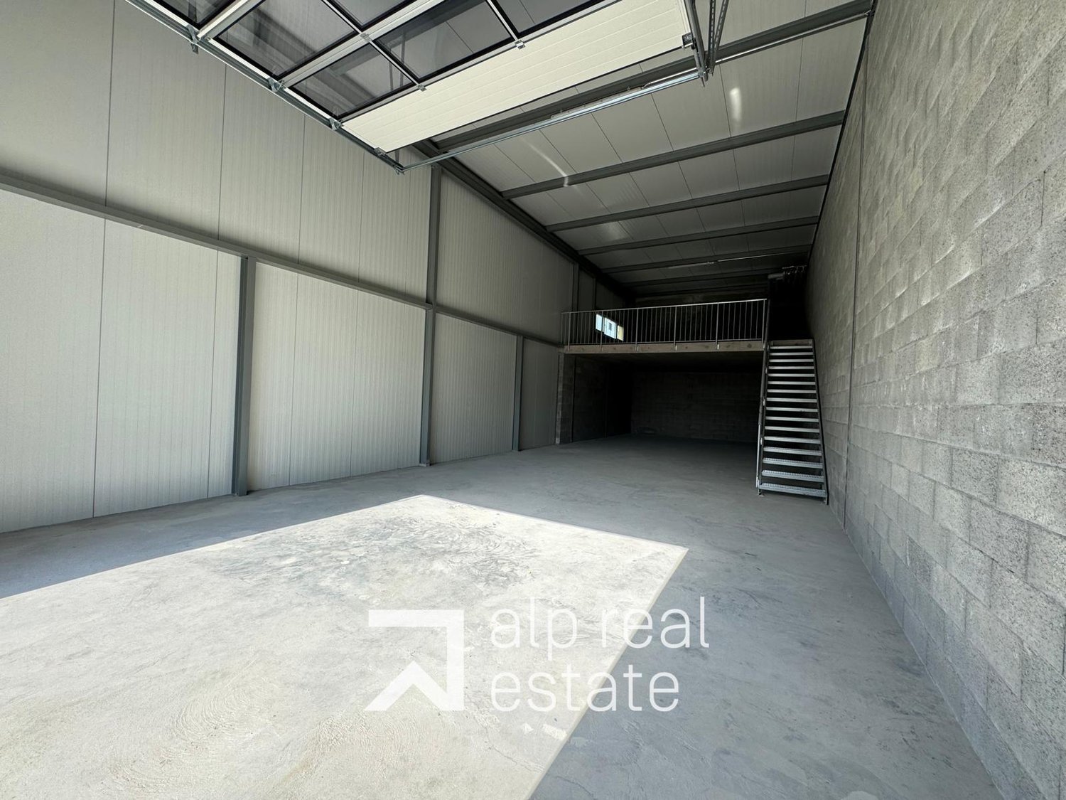 Storage room, Foto 3 von 7