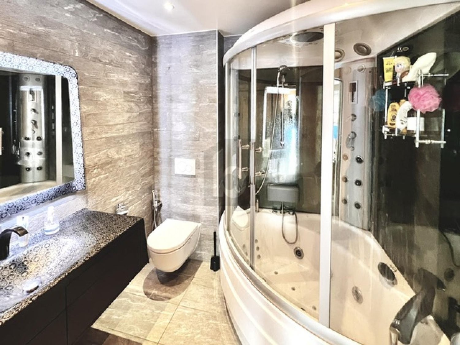 5 Zimmer möblierte Wohnung, Foto 3 von 4