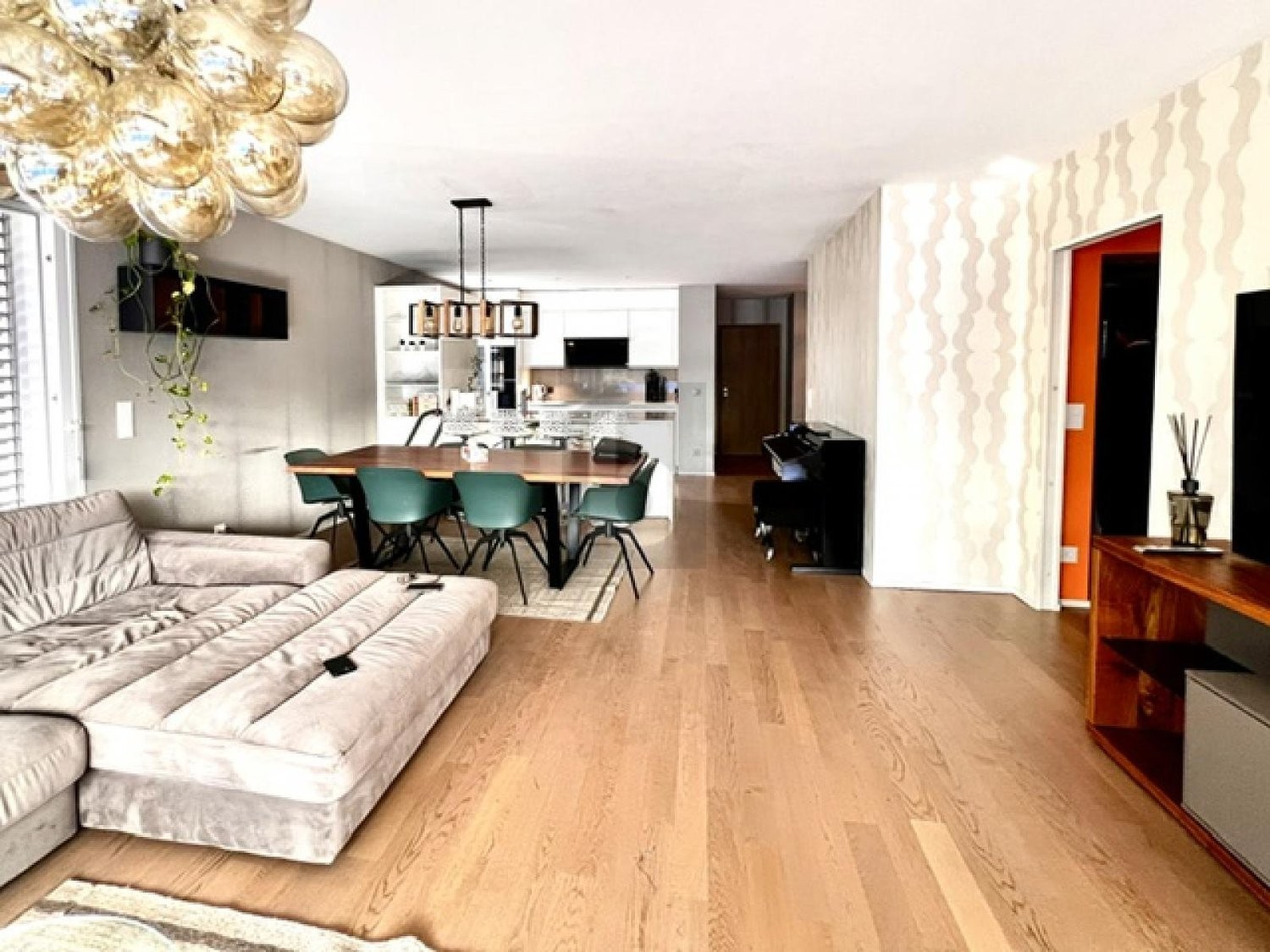 5 Zimmer möblierte Wohnung, Foto 1 von 4