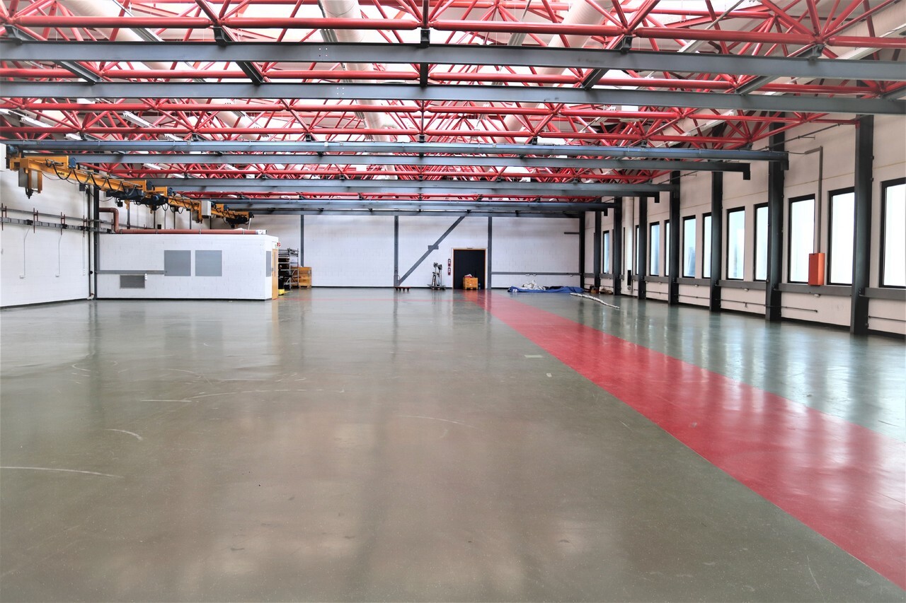 1296m² Industrieobjekt