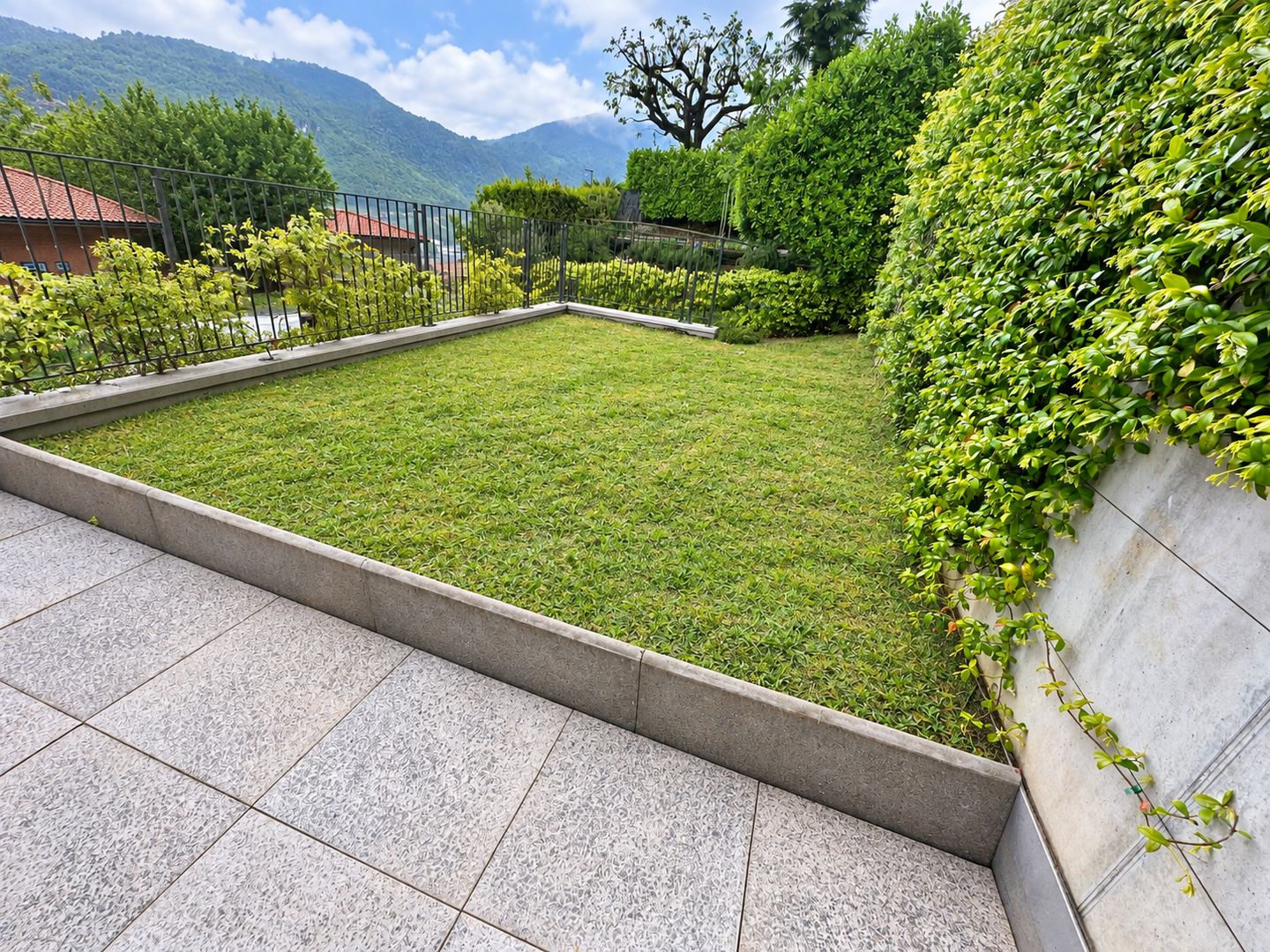 2 ½ rooms terrace flat