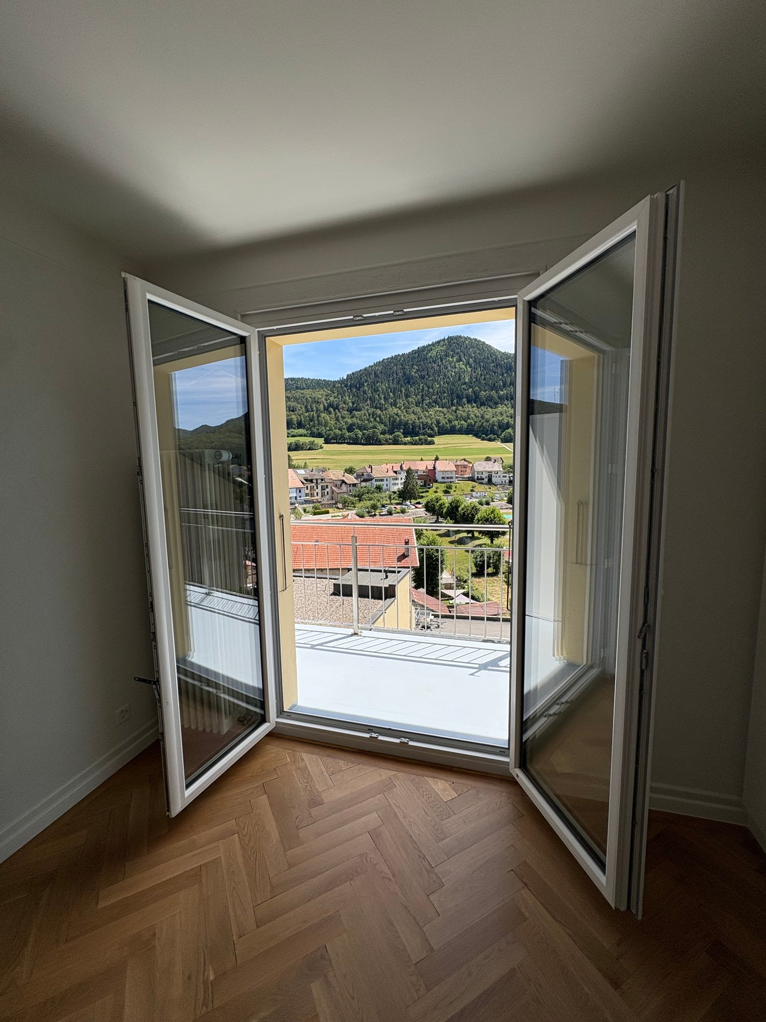 2 ½ Zimmer Dachwohnung, Foto 2 von 10