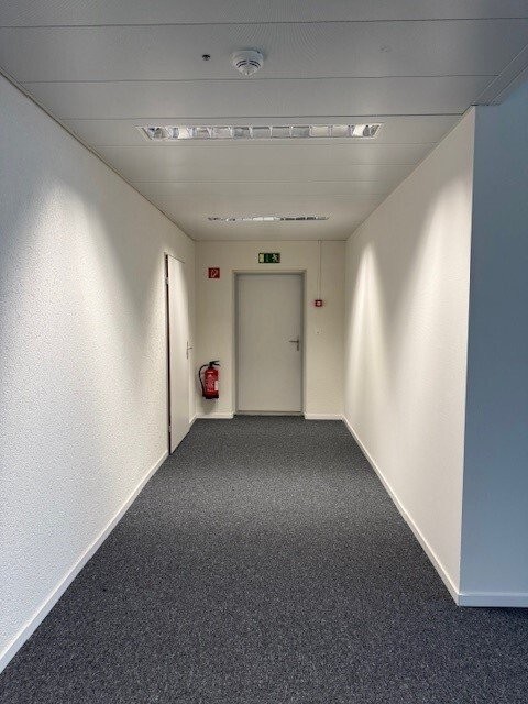 138m² office
