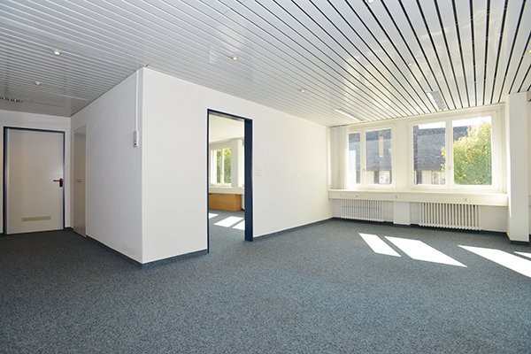 170m² office