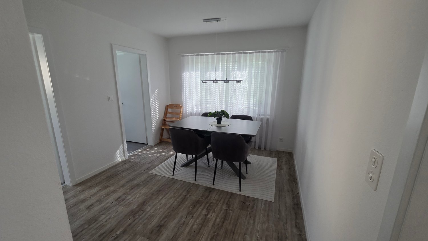 4 rooms apartment, Foto 1 von 7