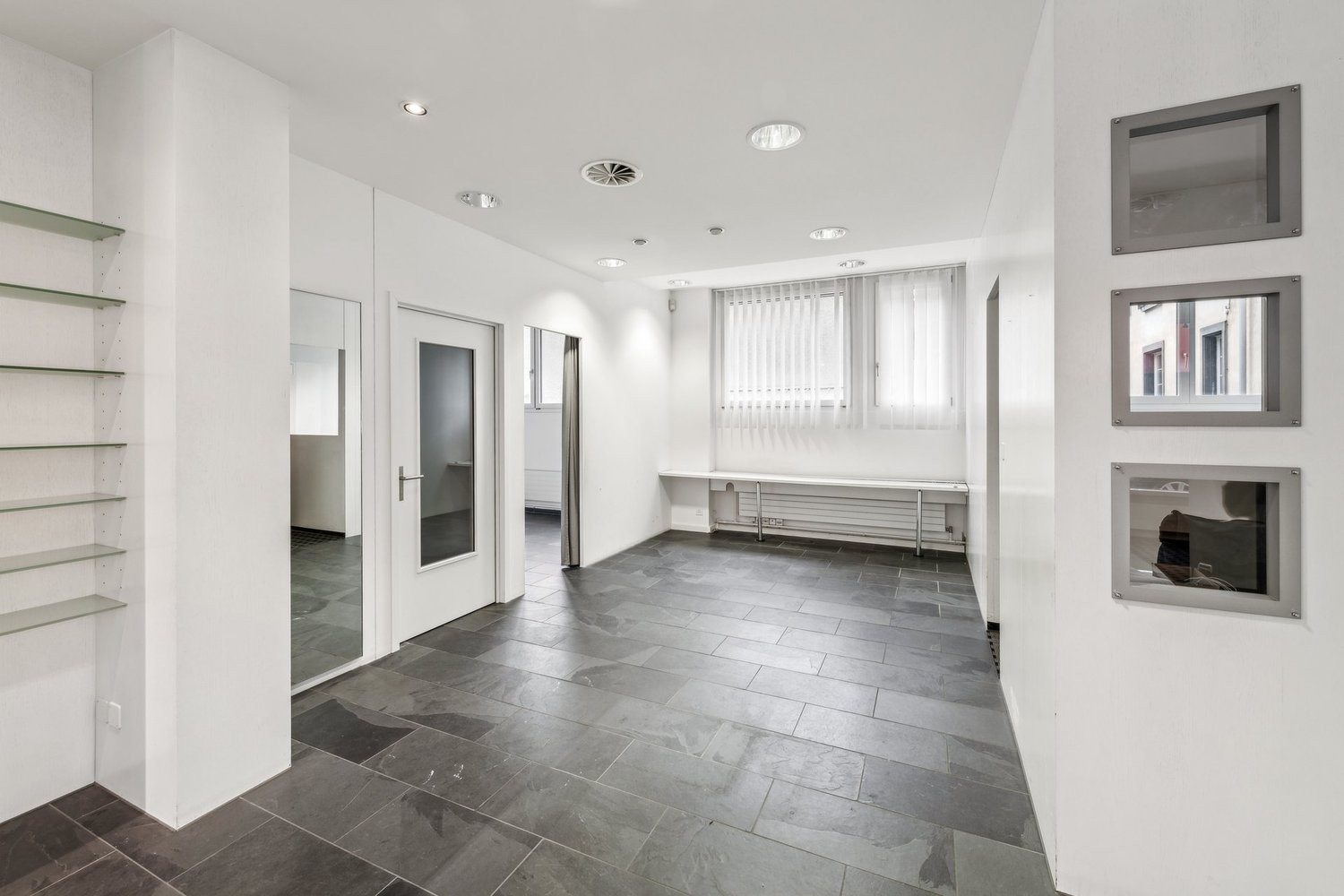 Commerce de 148m²