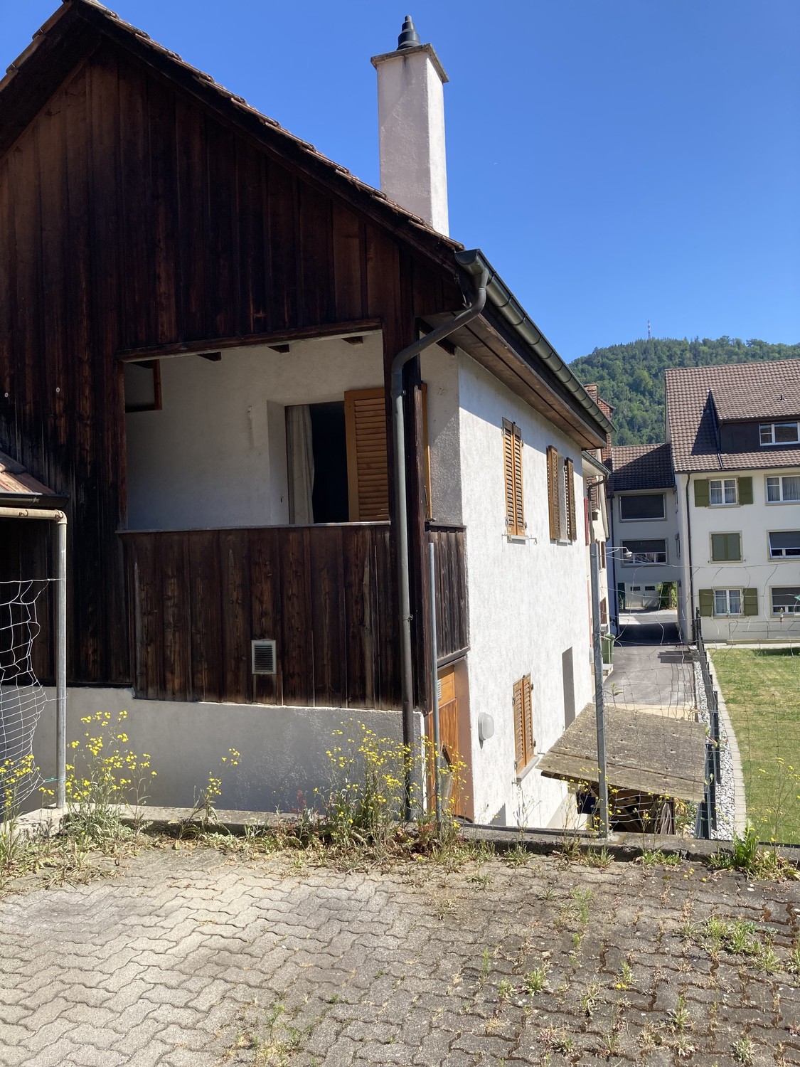 2 rooms single house