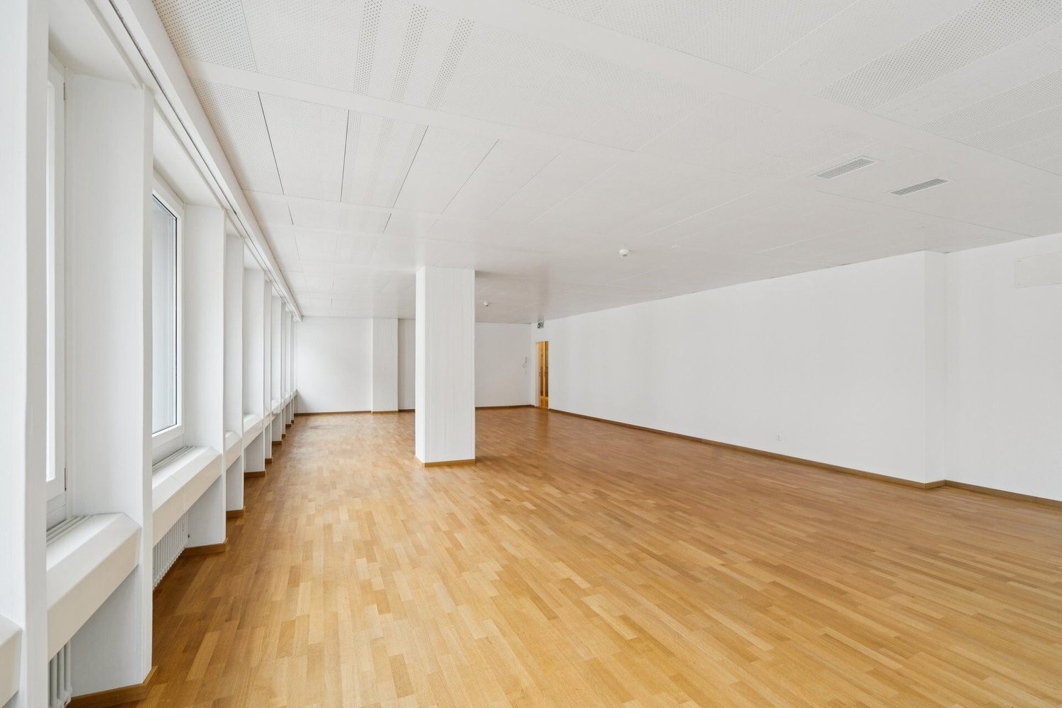 107m² office, Foto 2 von 10