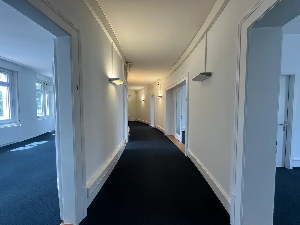 268m² Büro, Foto 5 von 10
