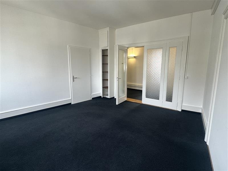 268m² Büro, Foto 8 von 10