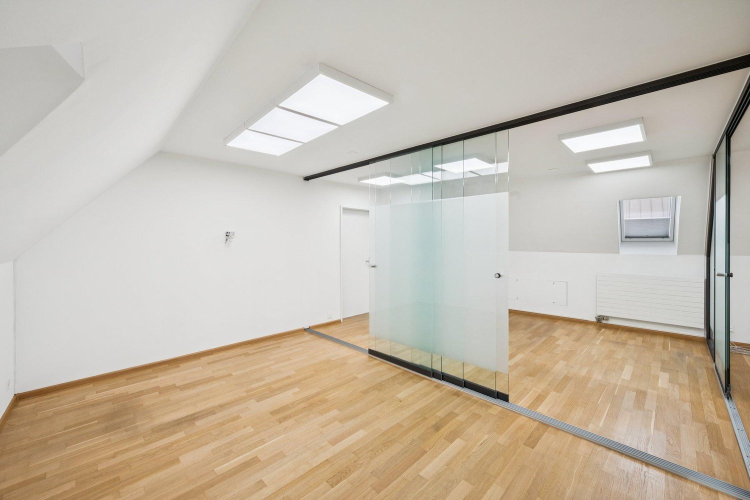 109m² office