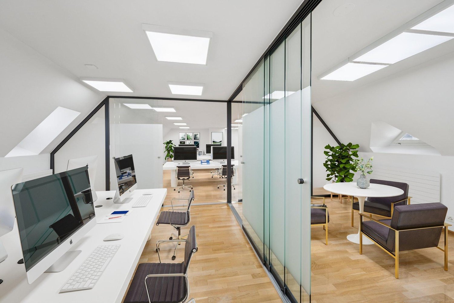 109m² office