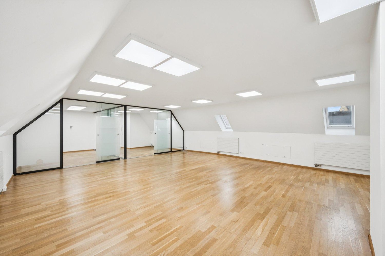 109m² office
