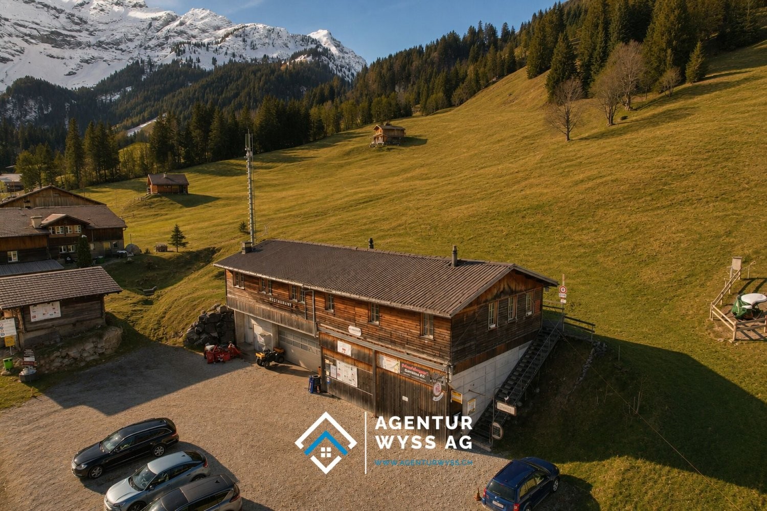 625m² restaurant