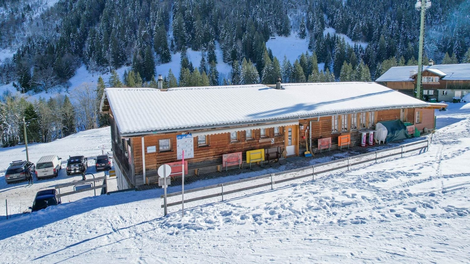 625m² restaurant