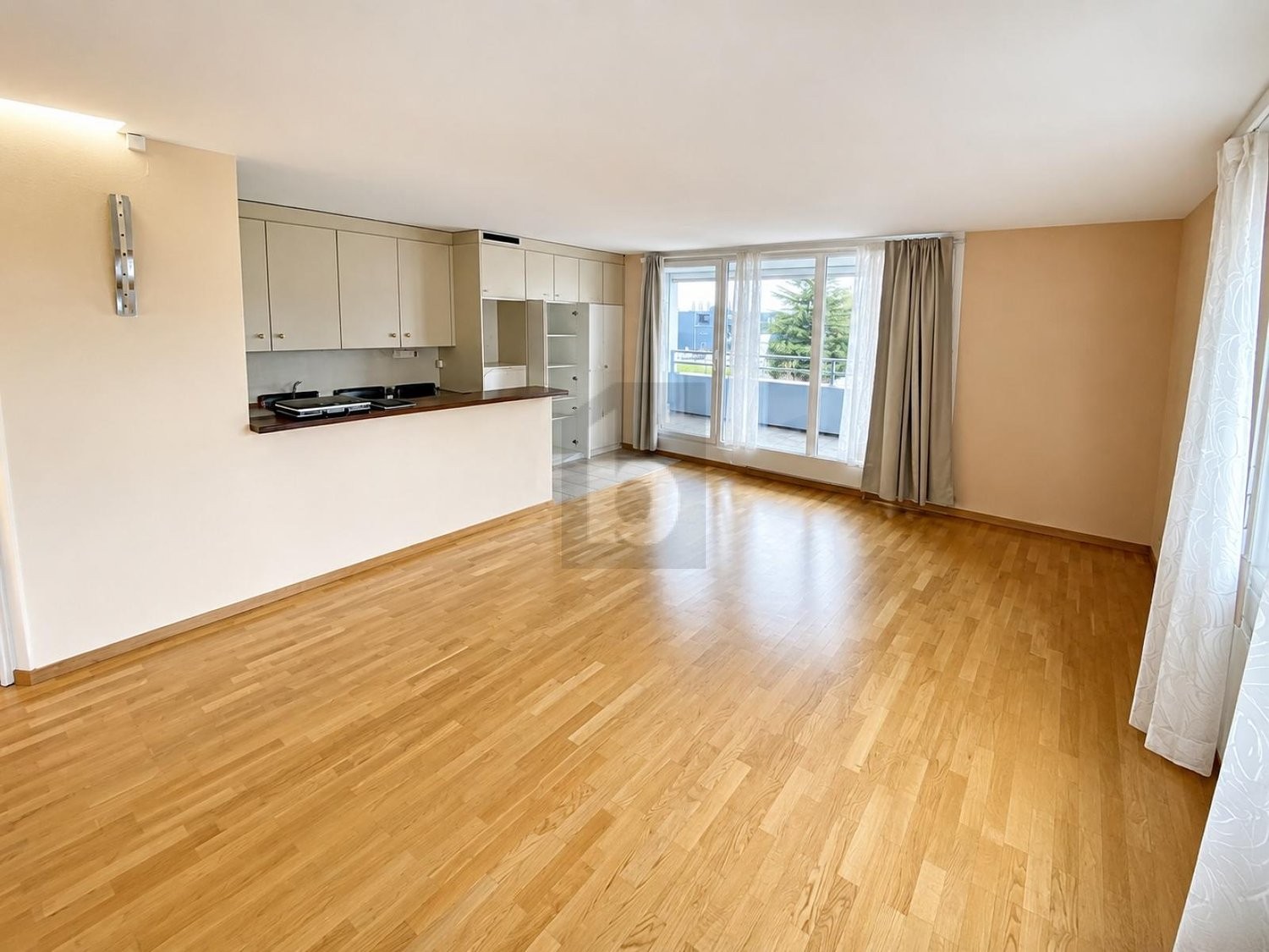 Living / commercial building, Foto 4 von 4