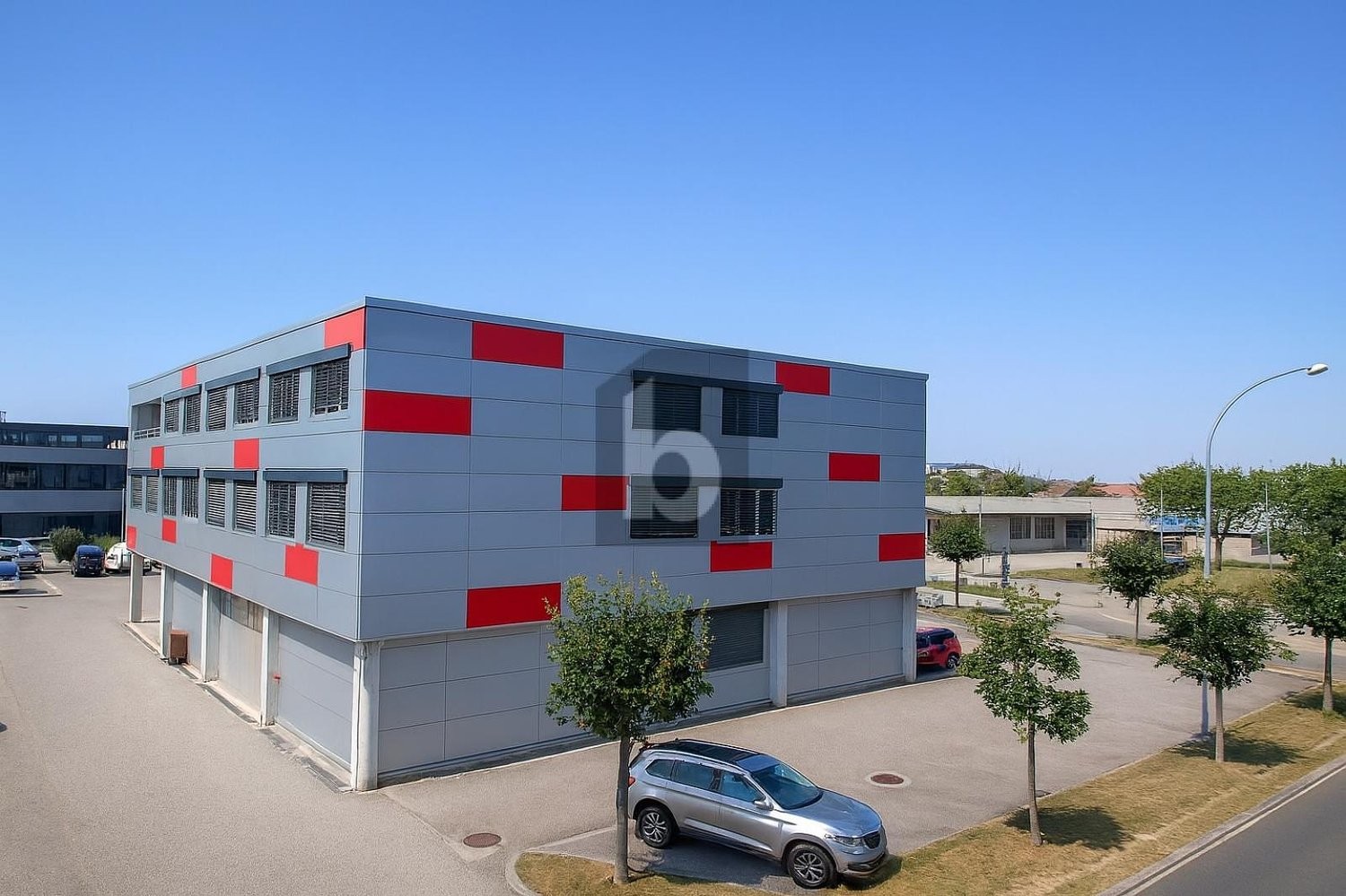 Living / commercial building, Foto 1 von 4