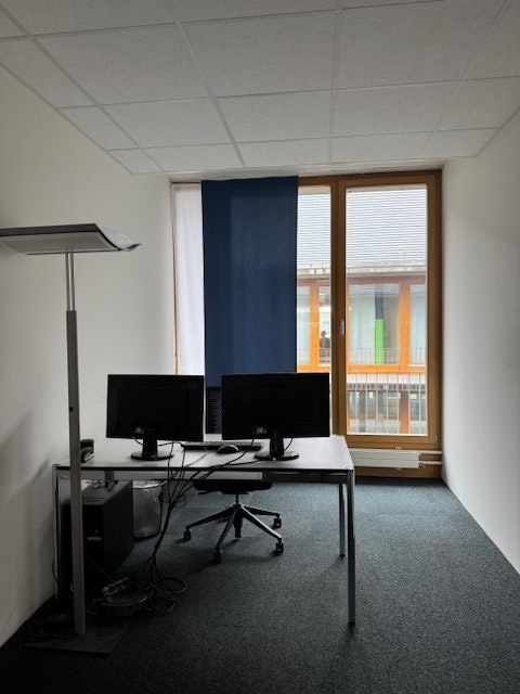 306m² commercial