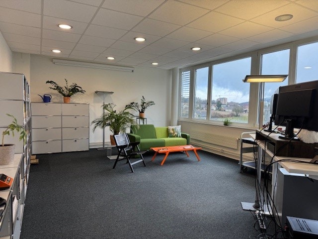 306m² commercial