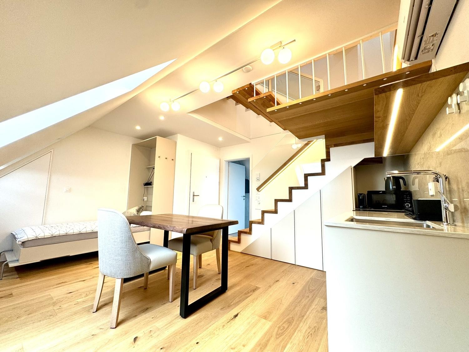 1 room furnished flat, Foto 4 von 10