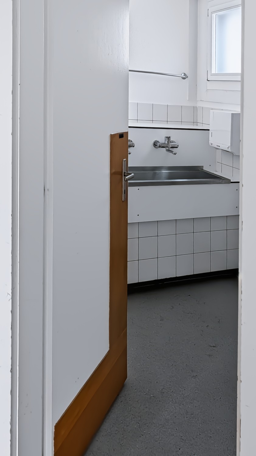 265m² office