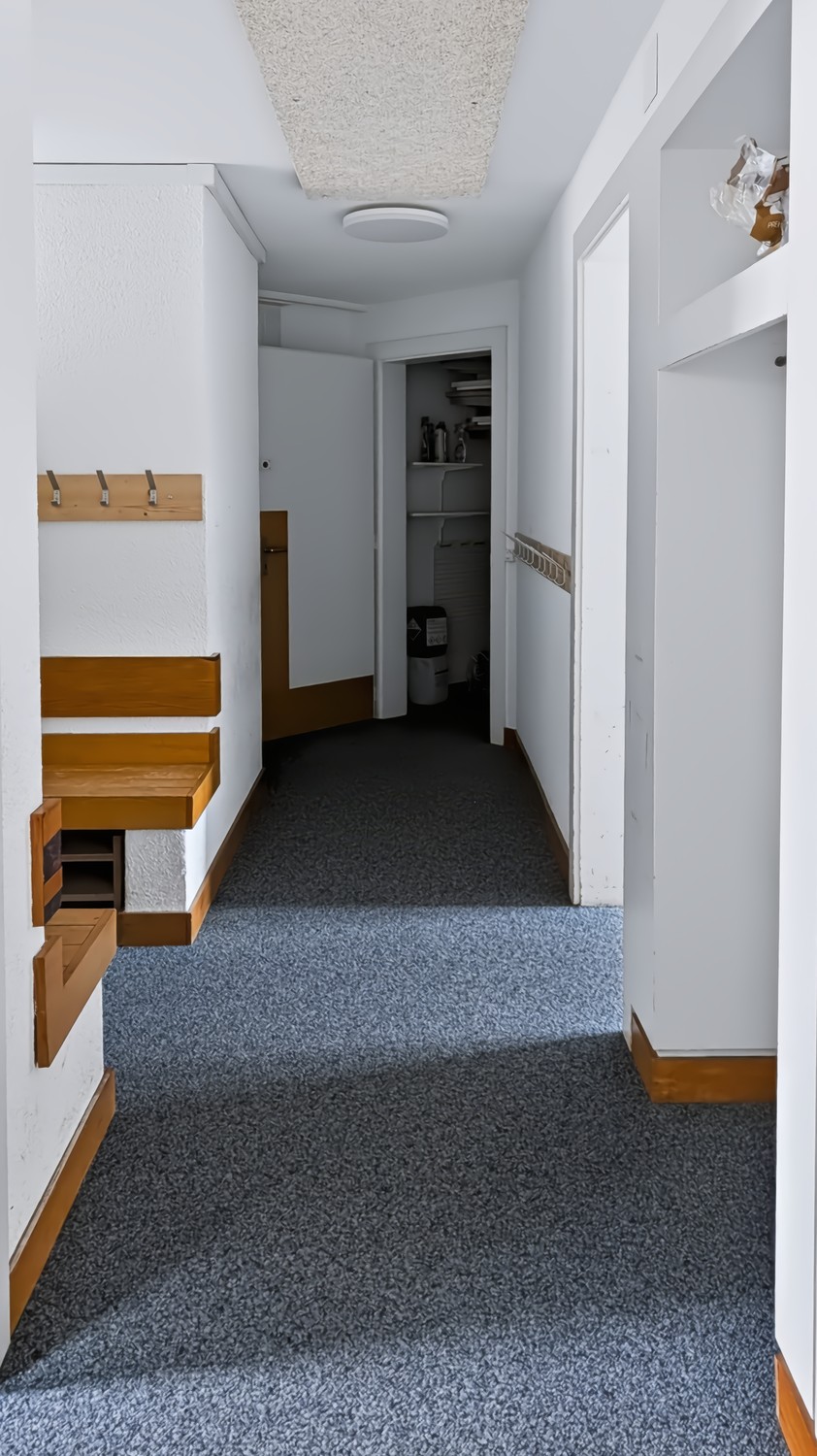 265m² office