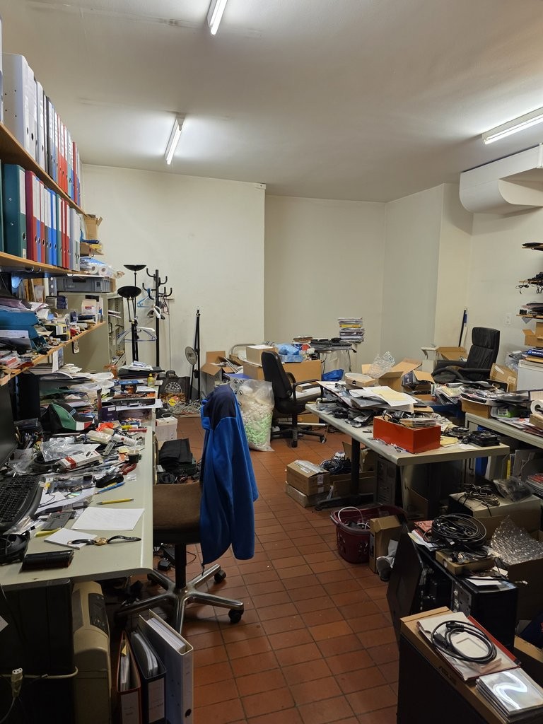 130m² shop, photo 4 of 8