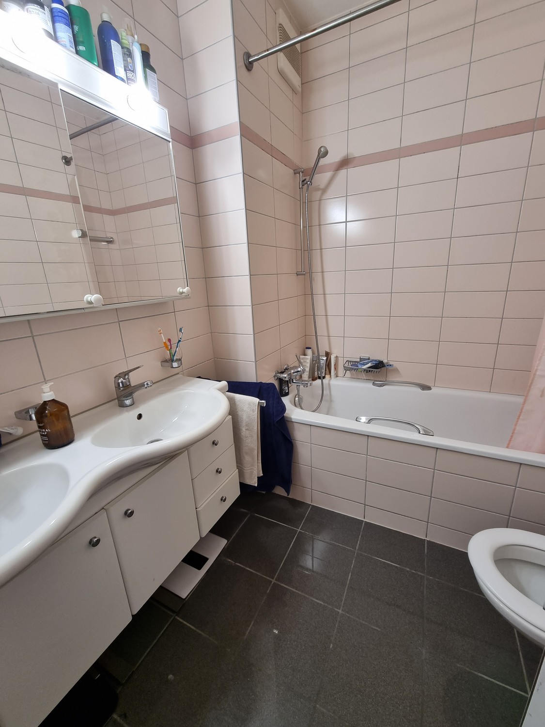 Zimmer in einer Wohngemeinschaft, Foto 4 von 6