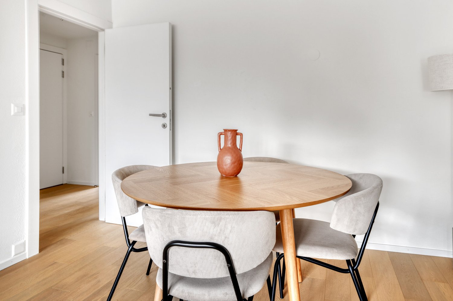 3 rooms furnished flat