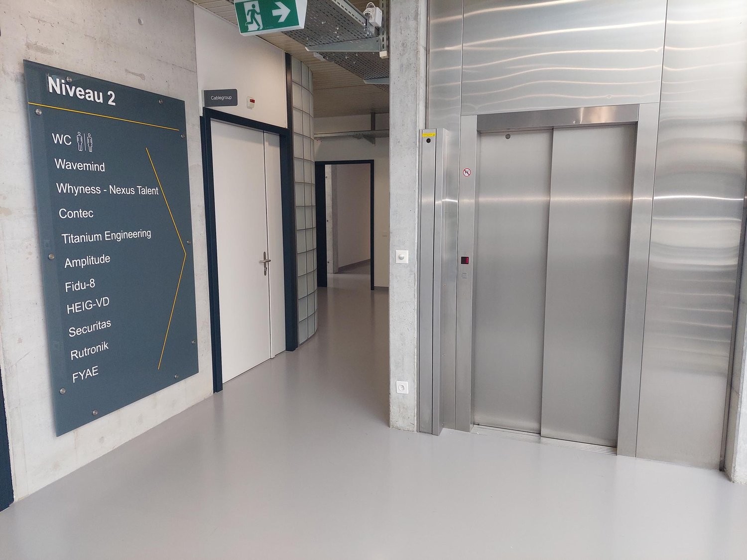 49m² office