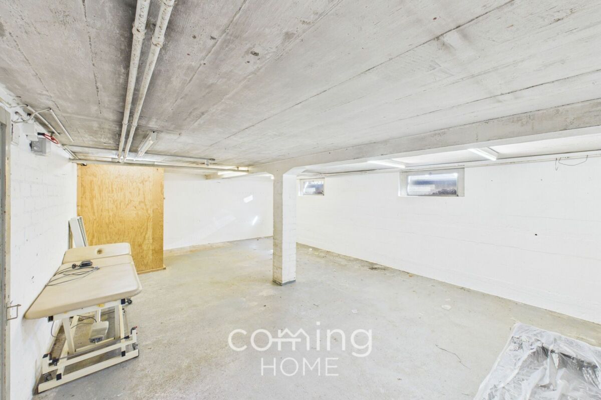 188m² commercial, photo 10 of 10