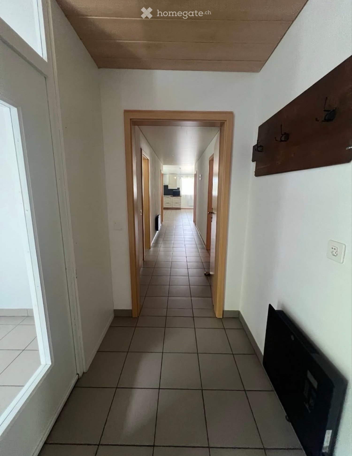 5-Zimmer-Wohnung

WOHNUNG IN CAMA ZU VERMIETEN 5.5 ZIMMER

Es wird eine 5.5-Zimmer-Wohnung in Cama vermietet, verfügbar ab dem 1. November.

Miete: CHF 1500. pro Monat

Die Wohnung ist ideal für eine Familie oder für jemanden, der ein geräumiges und ruhiges Umfeld sucht.

Verfügbar ab dem 1. Novembe, Foto 5 von 5