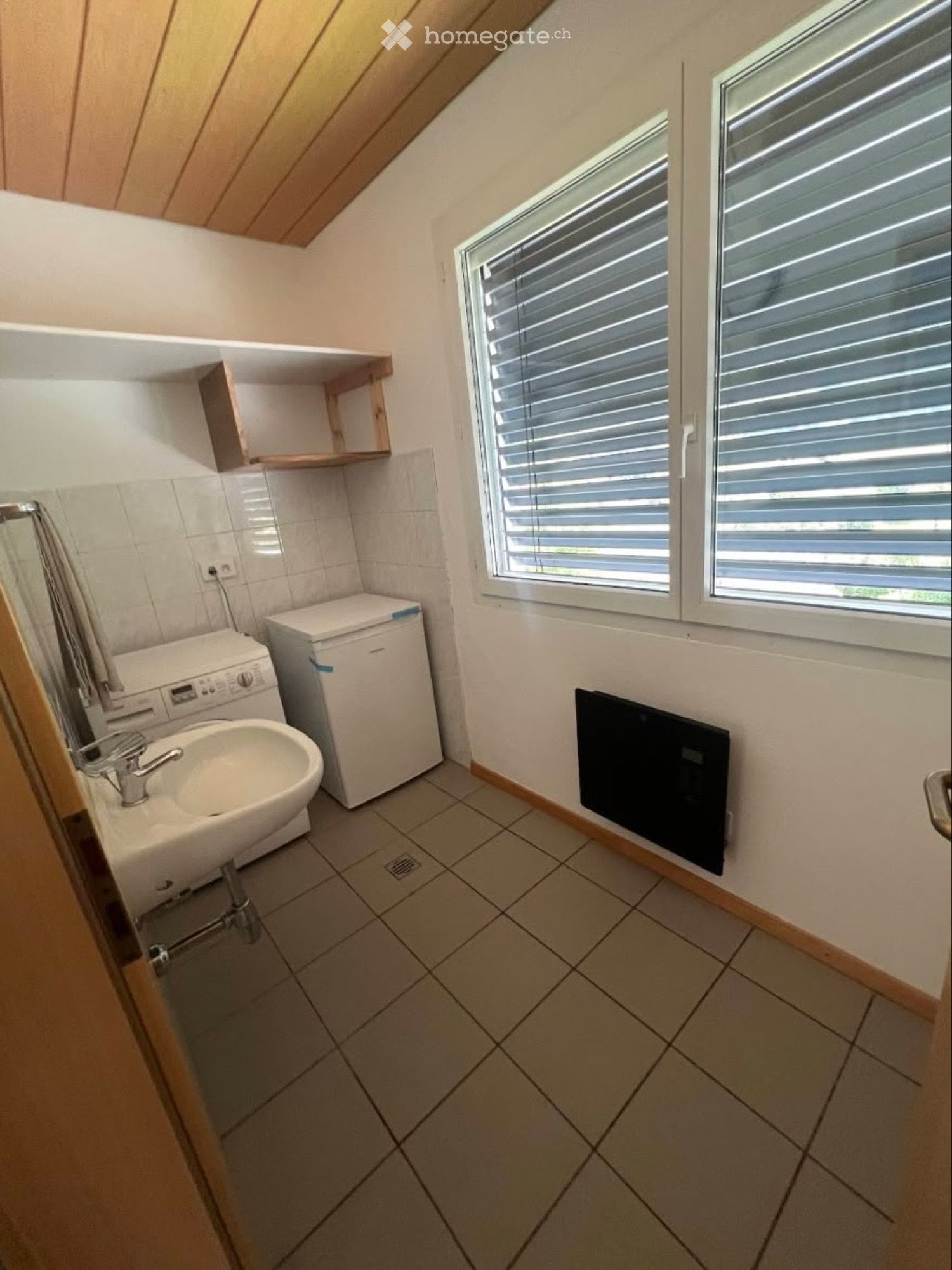 5-Zimmer-Wohnung

WOHNUNG IN CAMA ZU VERMIETEN 5.5 ZIMMER

Es wird eine 5.5-Zimmer-Wohnung in Cama vermietet, verfügbar ab dem 1. November.

Miete: CHF 1500. pro Monat

Die Wohnung ist ideal für eine Familie oder für jemanden, der ein geräumiges und ruhiges Umfeld sucht.

Verfügbar ab dem 1. Novembe, Foto 3 von 5