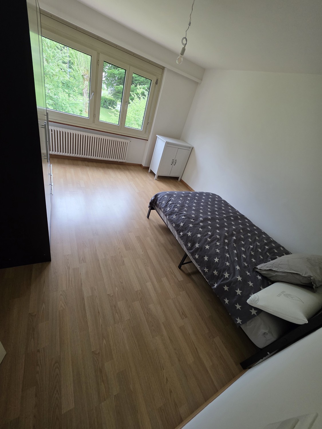 Chambre dans un appartement partagé