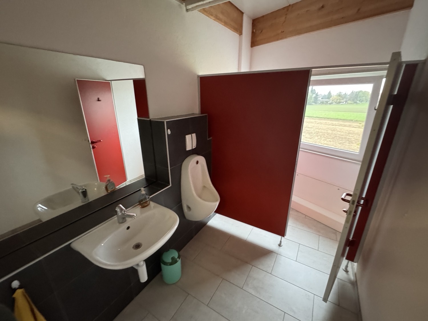 79-79m² office
