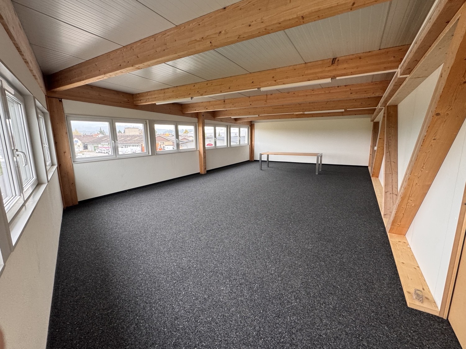 79-79m² office