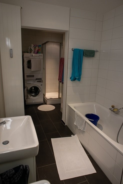 5 rooms apartment