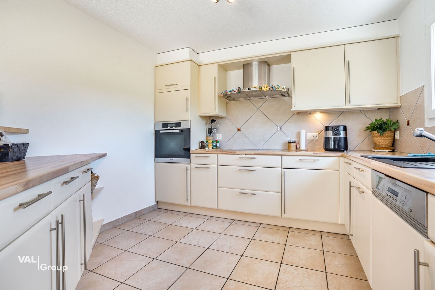 5 ½ Zimmer Einfamilienhaus, Foto 3 von 10