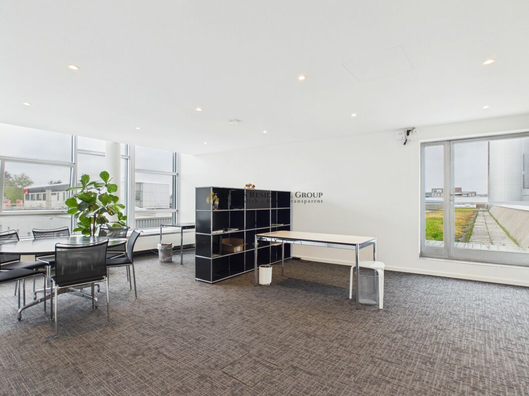 147m² commercial